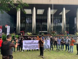 Demo KPK, GEMAKI Minta Ambil Alih Kasus Dugaan Korupsi yang Menyeret Sekda Aceh Tengah Subhandhy